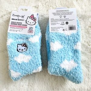*NEW* Hello Kitty Blue and White Cozy Socks